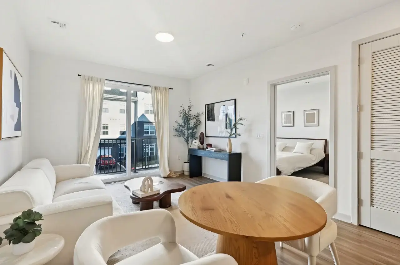 1 LE upscale strong tone enhance 30 color enhance 30