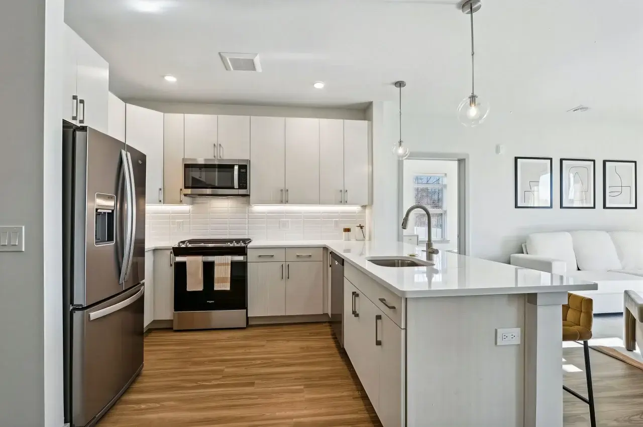 29 LE upscale strong tone enhance 30 color enhance 30