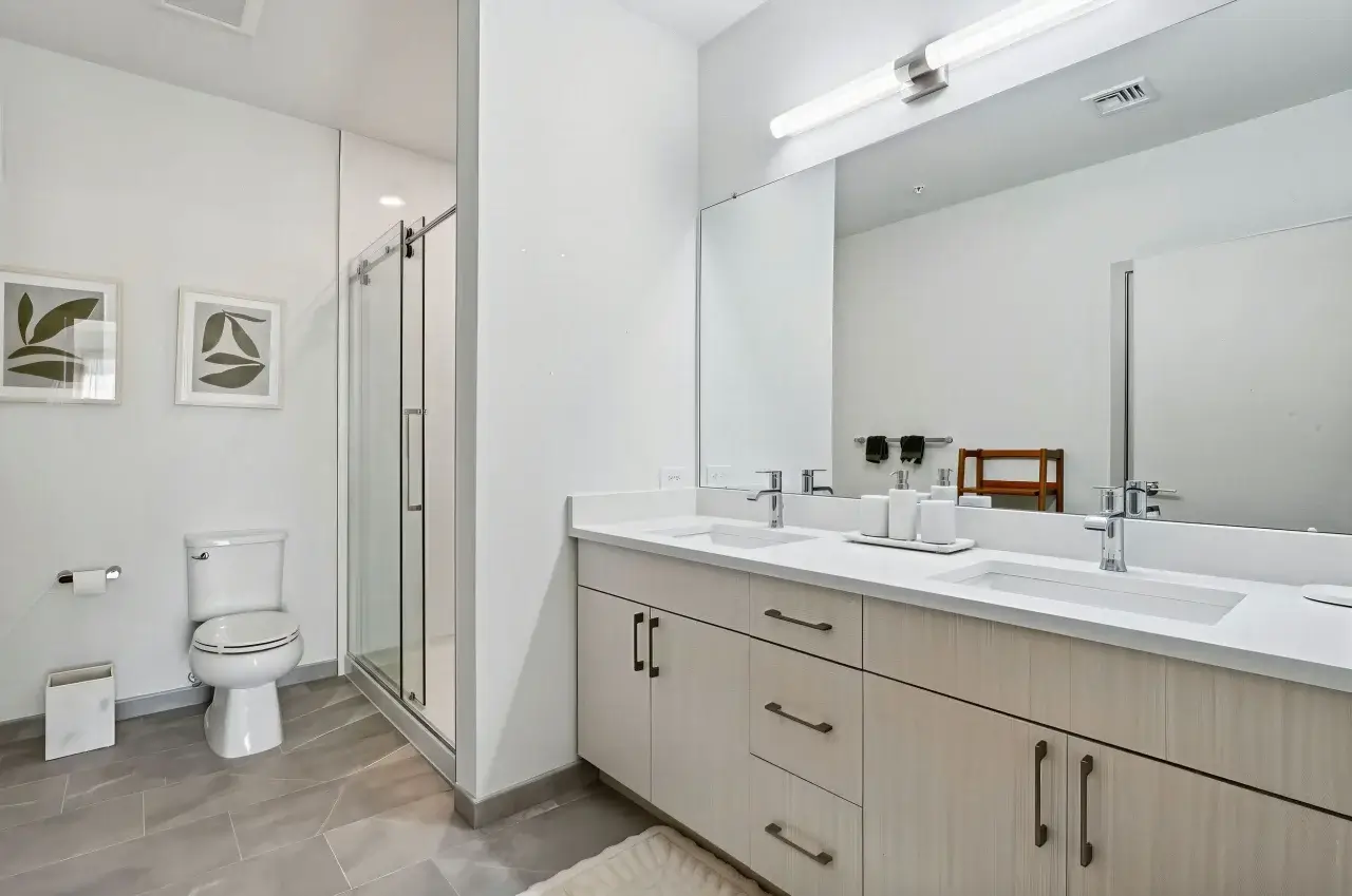 34 LE upscale strong tone enhance 30 color enhance 30