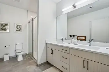 34 LE upscale strong tone enhance 30 color enhance 30