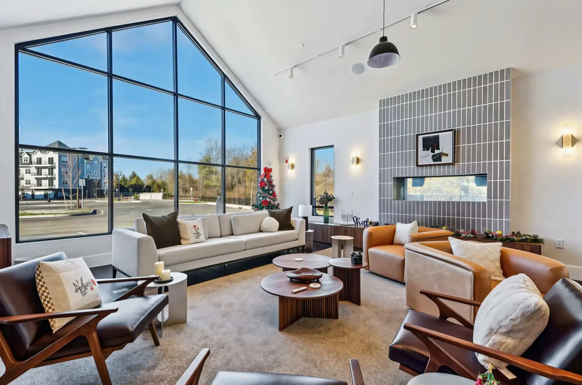 8 LE upscale strong tone enhance 30 color enhance 30