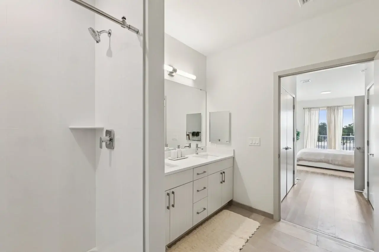 104 web or mls us 9 s0110 031