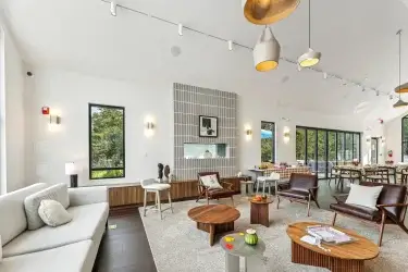 149 web or mls us 9 0110 911