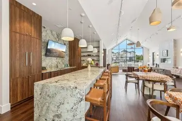 156 web or mls us 9 0110 918