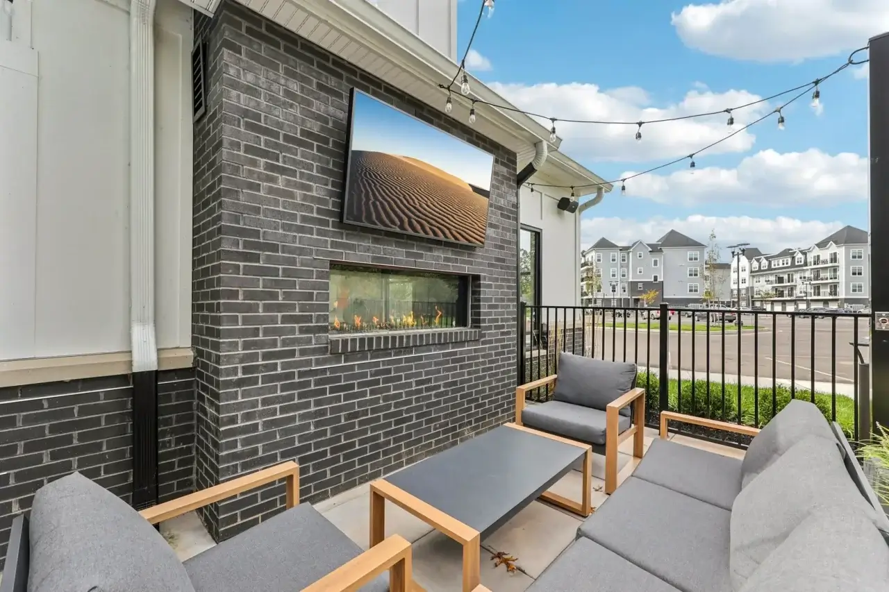 169 web or mls us 9 0110 931