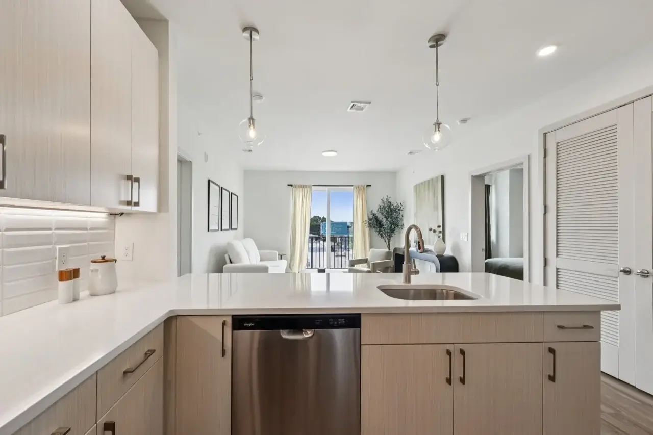 92 web or mls us 9 s0110 019